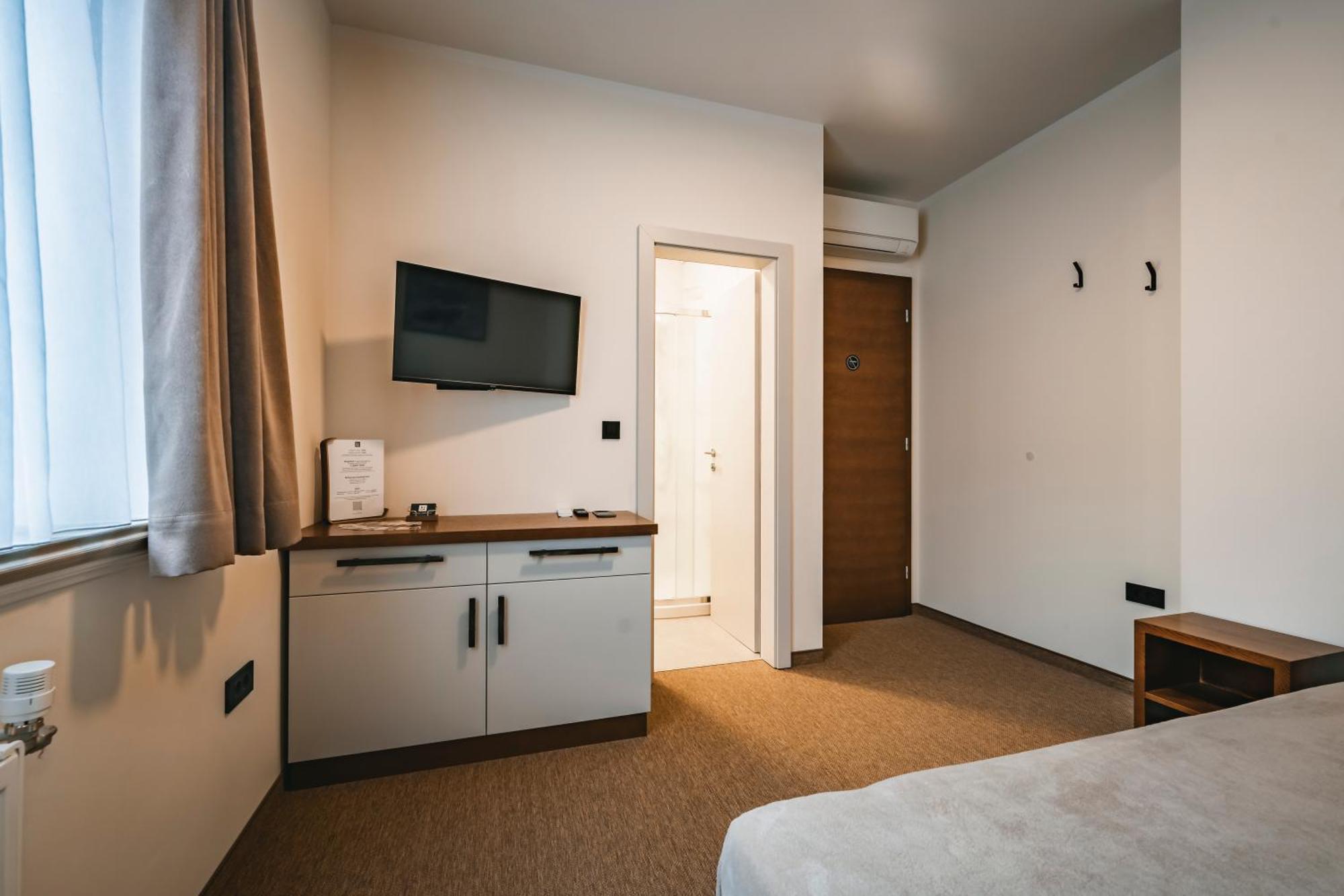 Guest House Ejga جيسينيس المظهر الخارجي الصورة